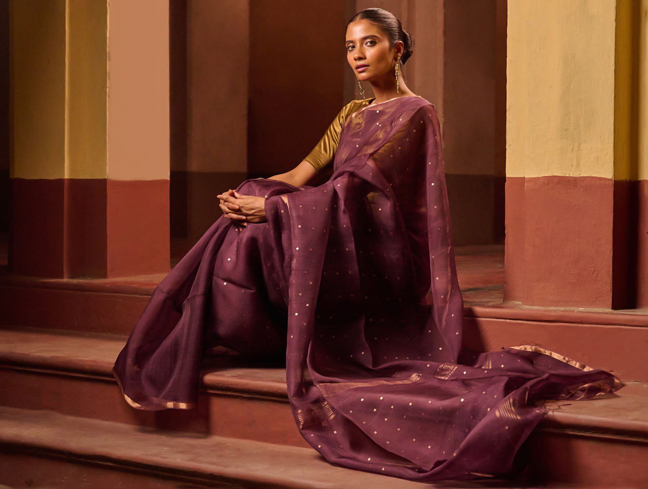 Bengal Elegance. Handwoven Sequinned Resham Silk Saree - Dusky Grape