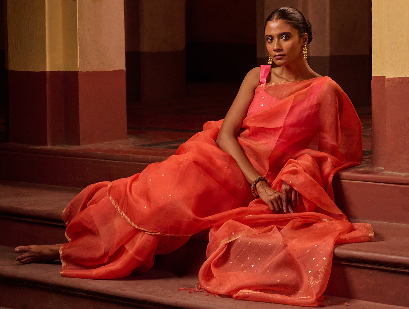Bengal Elegance. Handwoven Sequinned Resham Silk Saree - Coral Blush