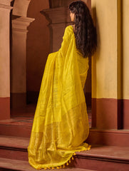 Bengal Elegance. Handwoven Soft Resham Matka Silk Saree - Sunlit Gold
