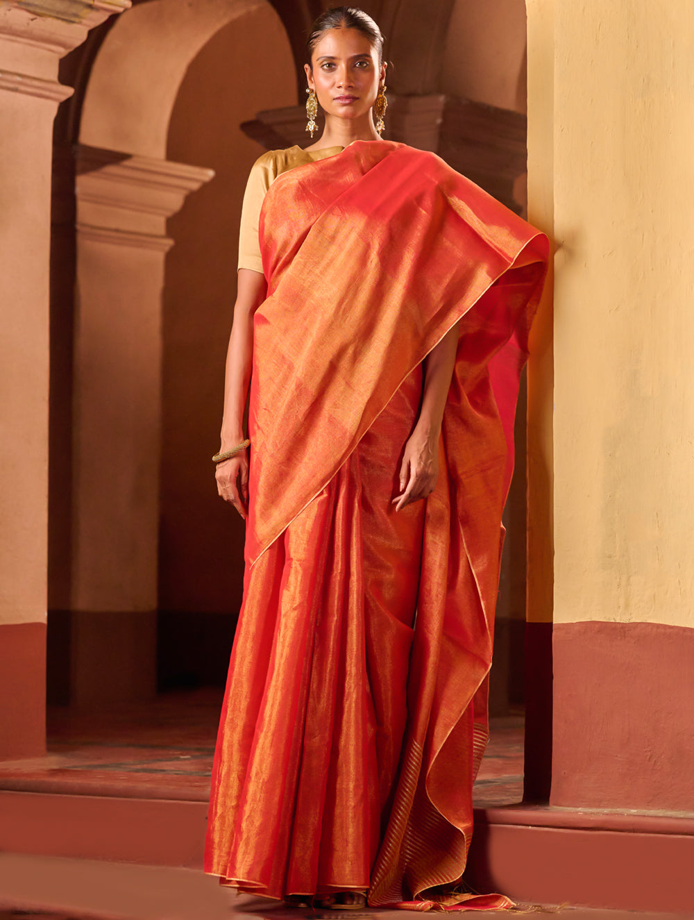 Bengal Elegance. Handwoven Tissue & Linen Saree - Golden Sunrise