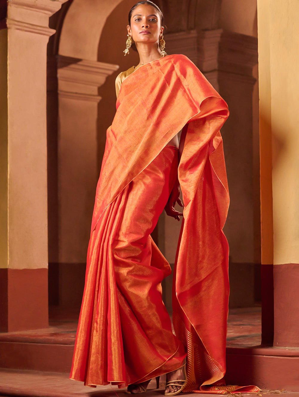 Bengal Elegance. Handwoven Tissue & Linen Saree - Golden Sunrise