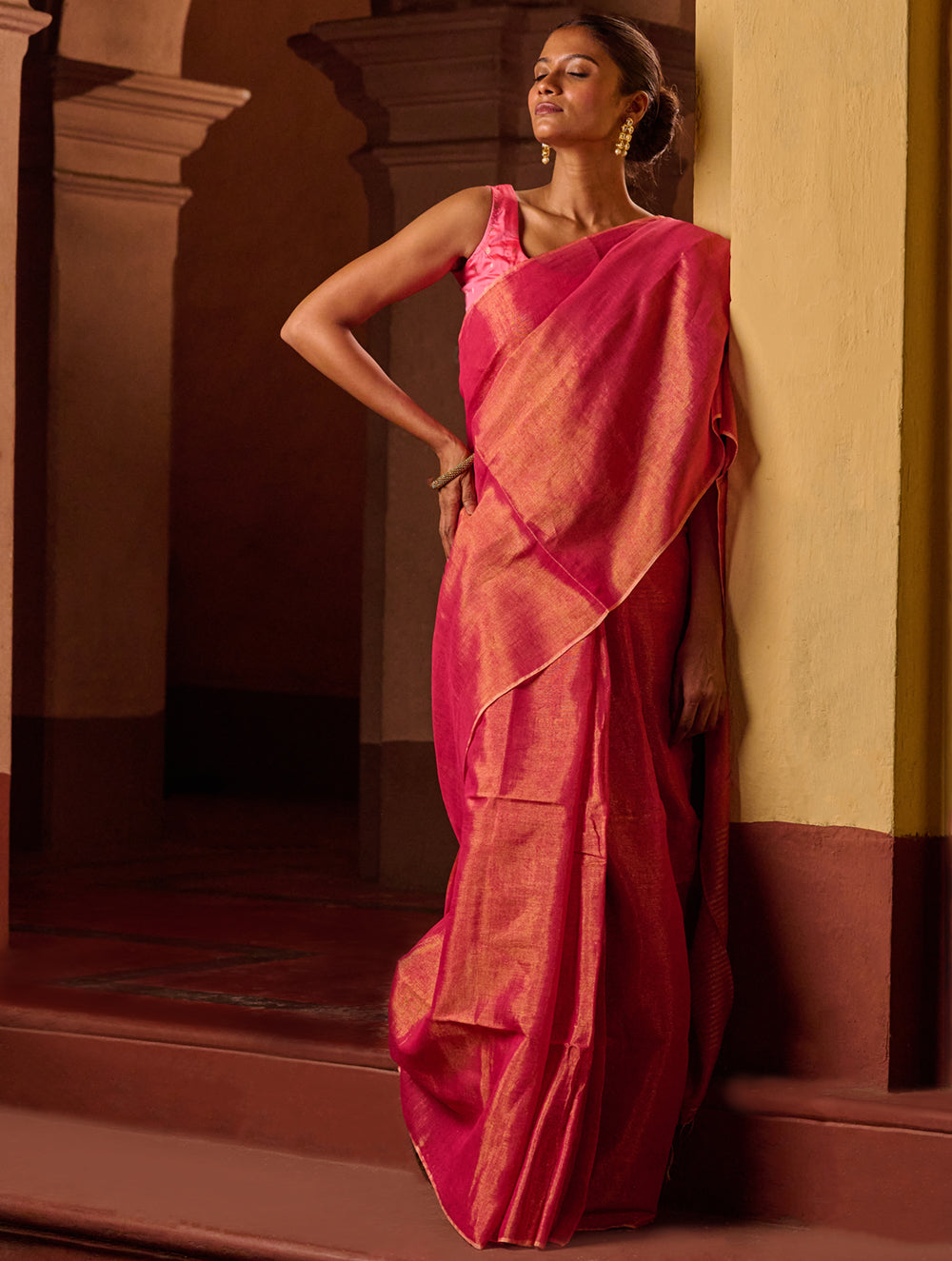 Bengal Elegance. Handwoven Tissue & Linen Saree - Ruby Blush