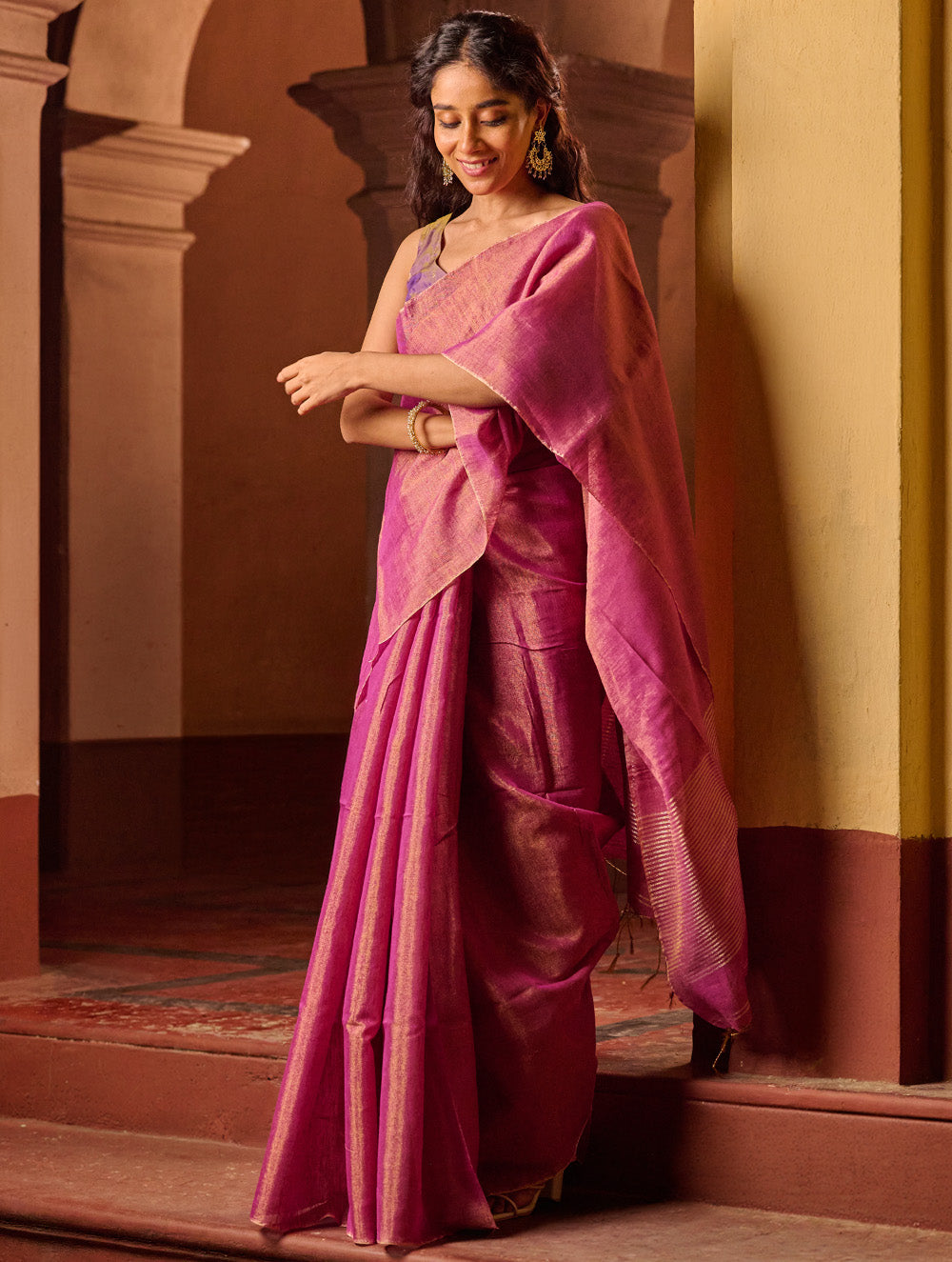 Bengal Elegance. Handwoven Tissue & Linen Saree - Golden Bloom