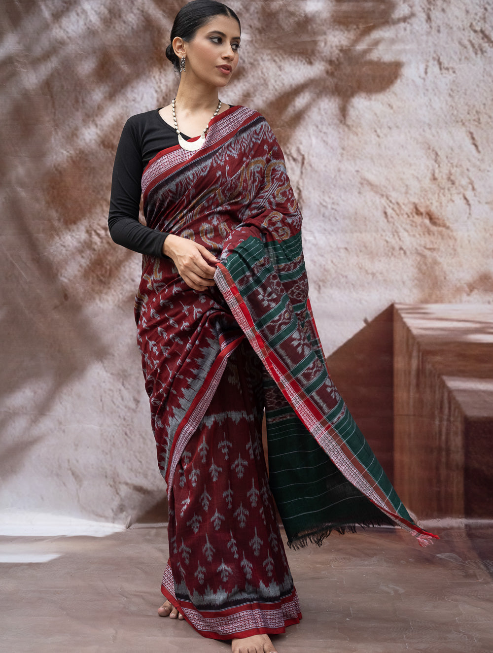Load image into Gallery viewer, Sambalpuri Handwoven Ikat Soft Cotton Saree - Forest Flame