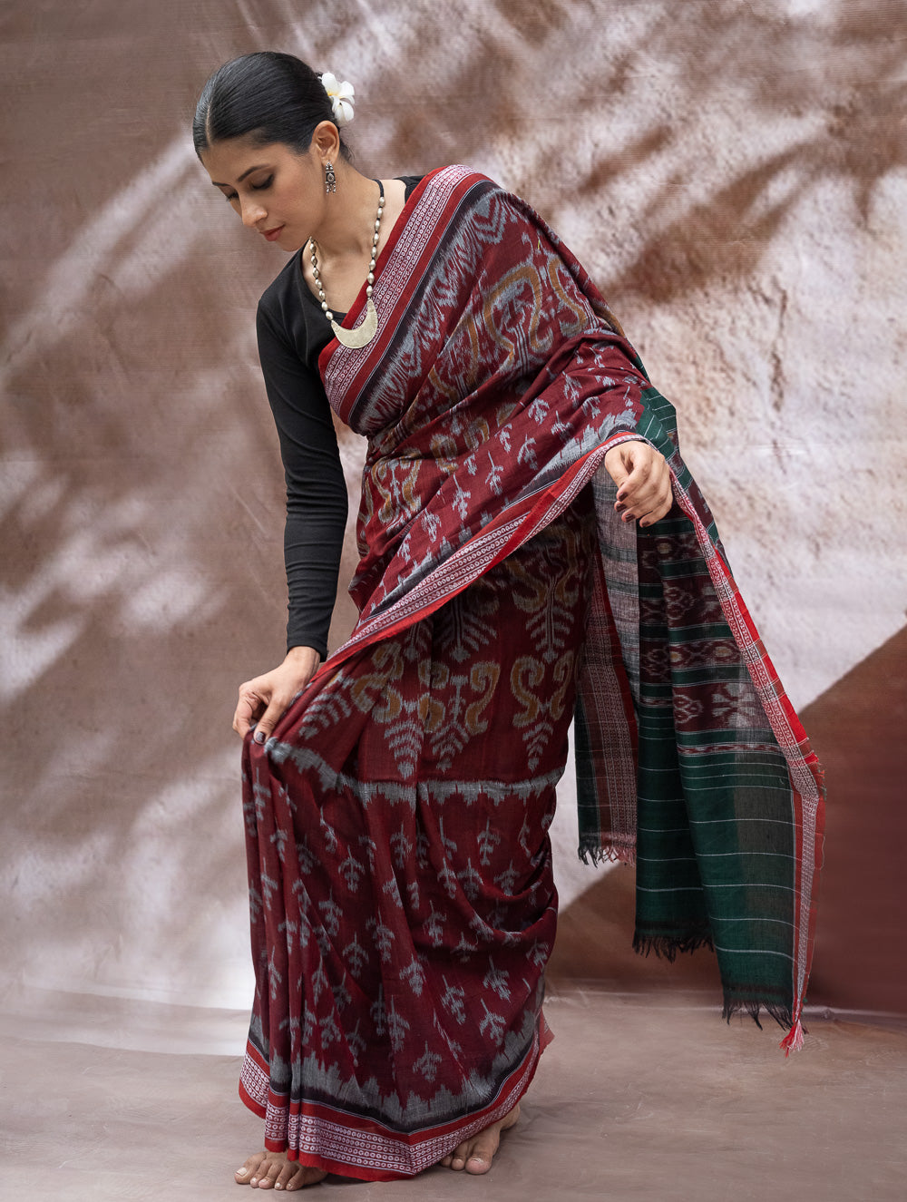 Load image into Gallery viewer, Sambalpuri Handwoven Ikat Soft Cotton Saree - Forest Flame