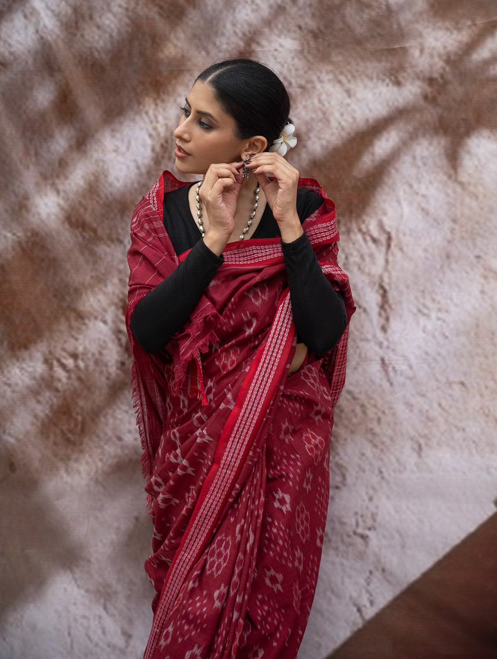 Load image into Gallery viewer, Sambalpuri Handwoven Ikat Soft Cotton Saree - Kalinga Red