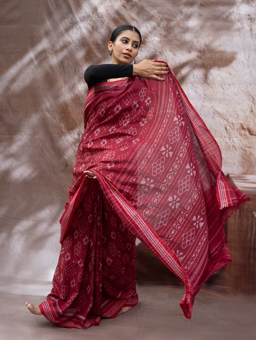 Load image into Gallery viewer, Sambalpuri Handwoven Ikat Soft Cotton Saree - Kalinga Red