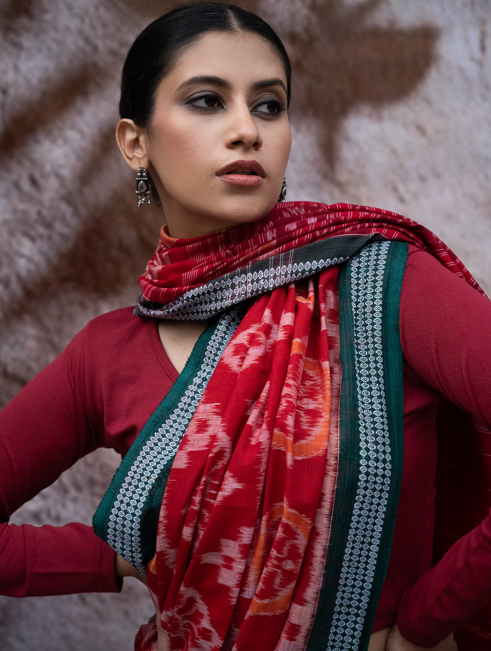 Load image into Gallery viewer, Sambalpuri Handwoven Ikat Soft Cotton Saree - Lal Chakra