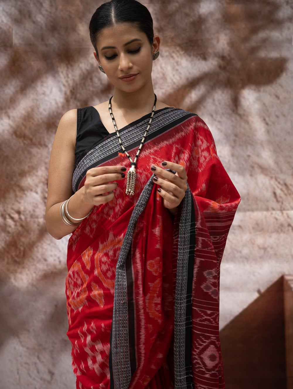 Load image into Gallery viewer, Sambalpuri Handwoven Ikat Soft Cotton Saree - Lalima