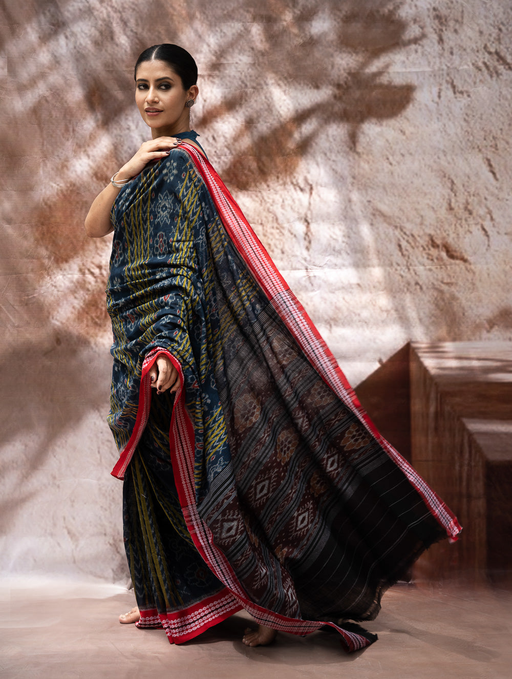 Load image into Gallery viewer, Sambalpuri Handwoven Ikat Soft Cotton Saree - Neel Pravaah