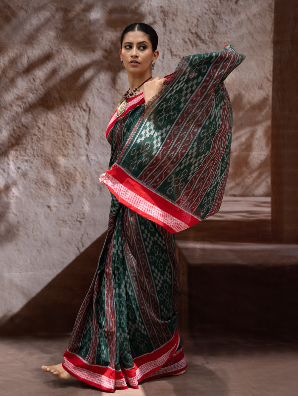 Load image into Gallery viewer, Sambalpuri Handwoven Ikat Soft Cotton Saree - Sambal Sutra