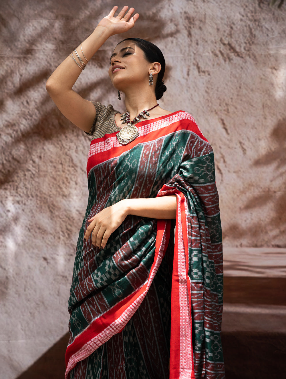 Load image into Gallery viewer, Sambalpuri Handwoven Ikat Soft Cotton Saree - Sambal Sutra