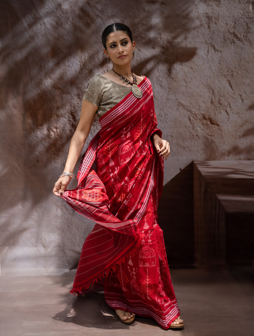 Load image into Gallery viewer, Sambalpuri Handwoven Ikat Soft Cotton Saree - Tribal Raga