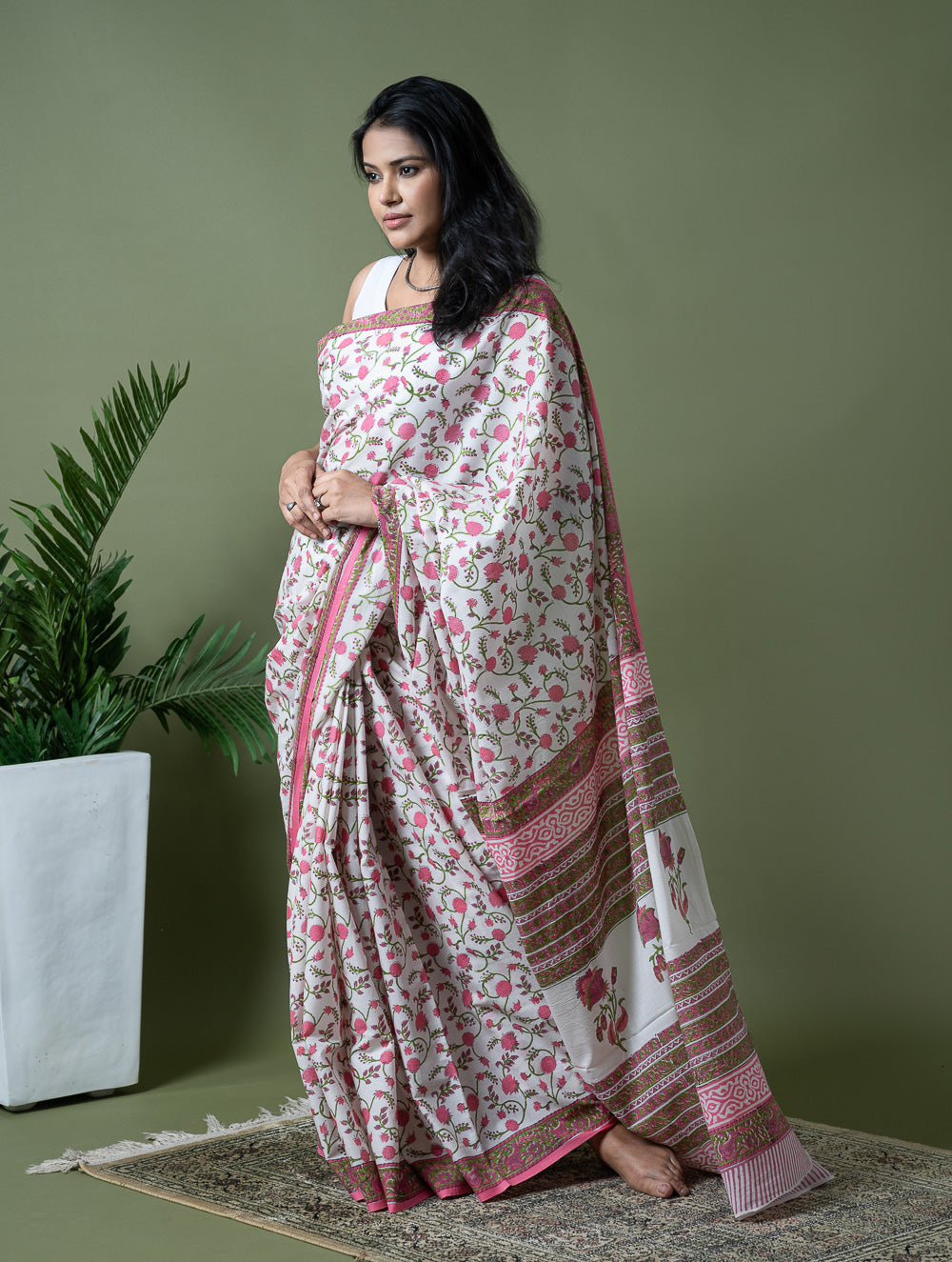Sanganer Statements. Hand Block Printed Mul Cotton Saree - White Flora