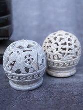 Load image into Gallery viewer, Soapstone Filigree Round Tea Light Holder