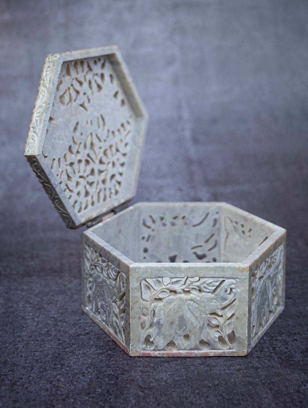 Load image into Gallery viewer, Soapstone Filigree Hexagon Box