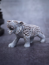 Load image into Gallery viewer, Soapstone Filigree Leopard Duo Curio