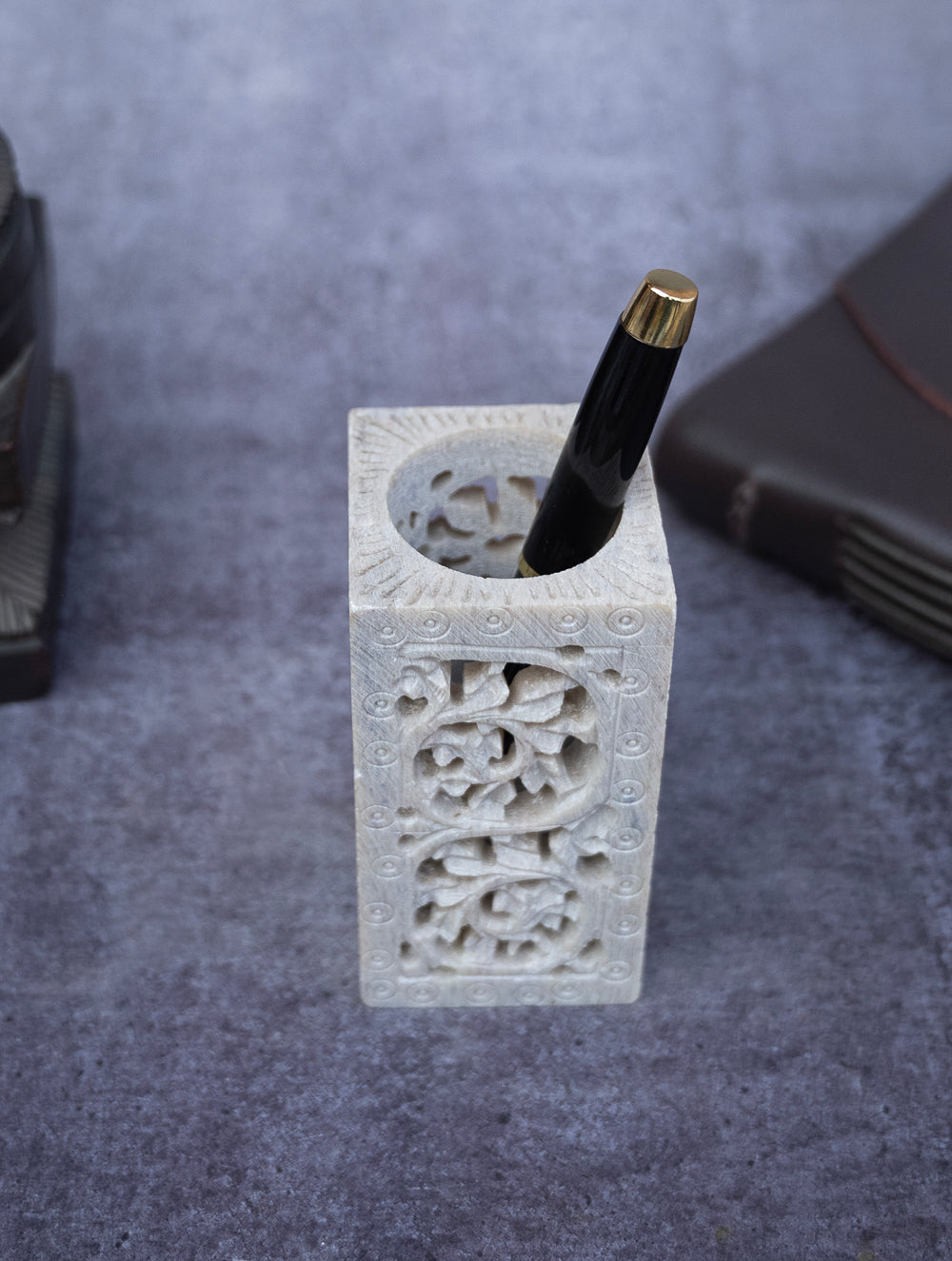 Load image into Gallery viewer, Soapstone Filigree Pen Holder
