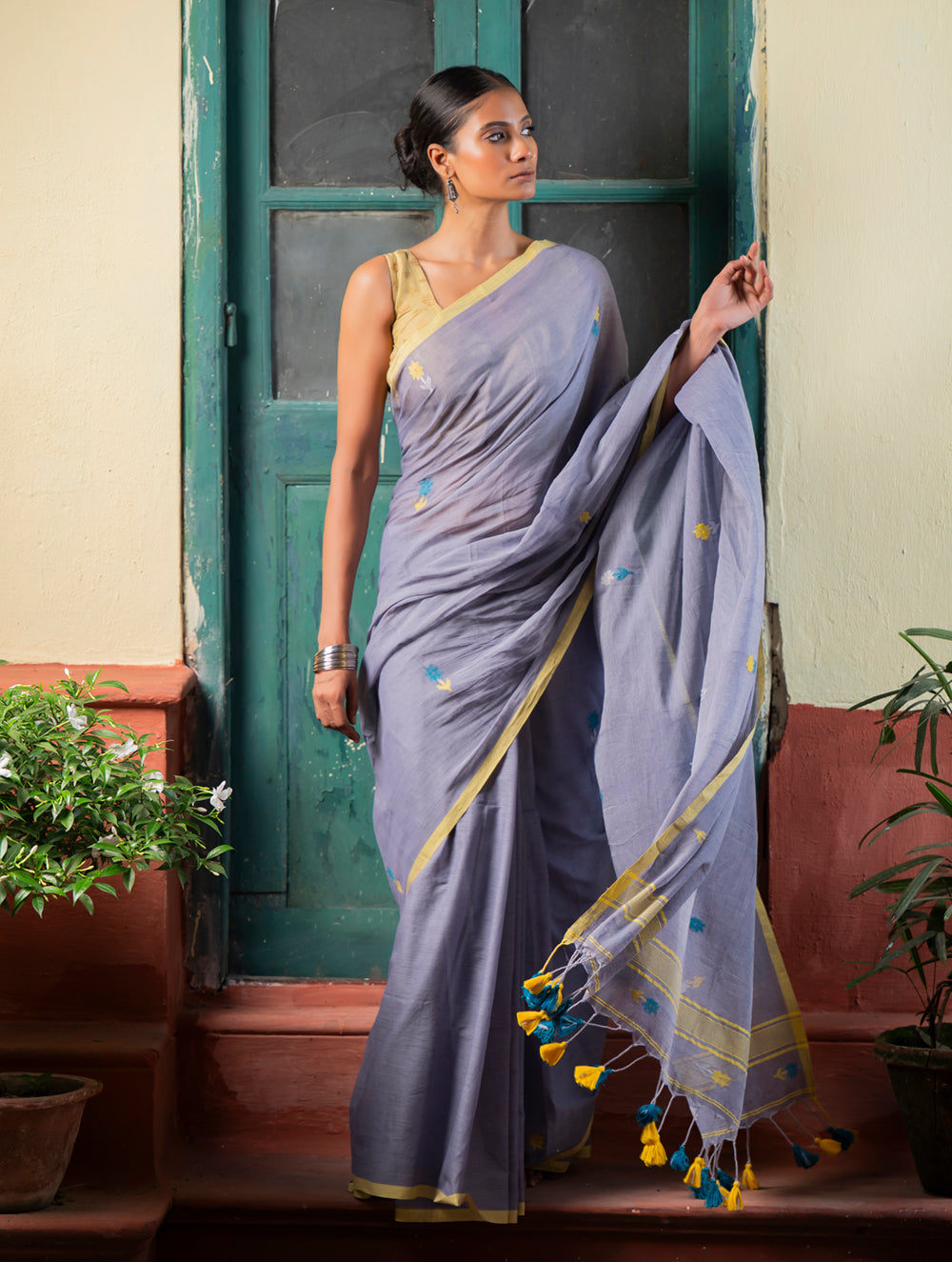 Load image into Gallery viewer, Soft &amp; Light. Handwoven Bengal Cotton Saree - Ashleaf