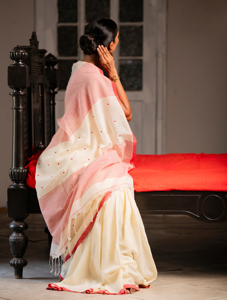 Soft & Light. Handwoven Bengal Cotton Saree - Classic Hues