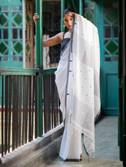 Soft & Light. Handwoven Bengal Cotton Saree - Dhaara