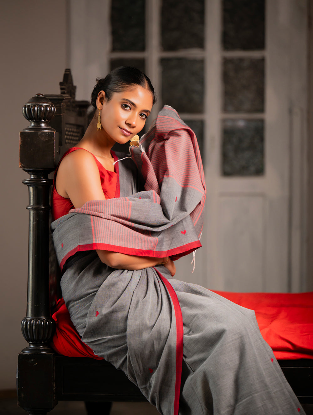 Soft & Light. Handwoven Bengal Cotton Saree - Hearts