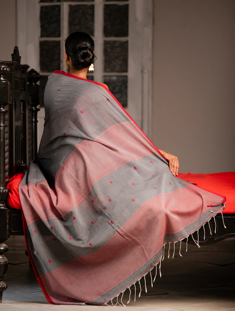 Soft & Light. Handwoven Bengal Cotton Saree - Hearts