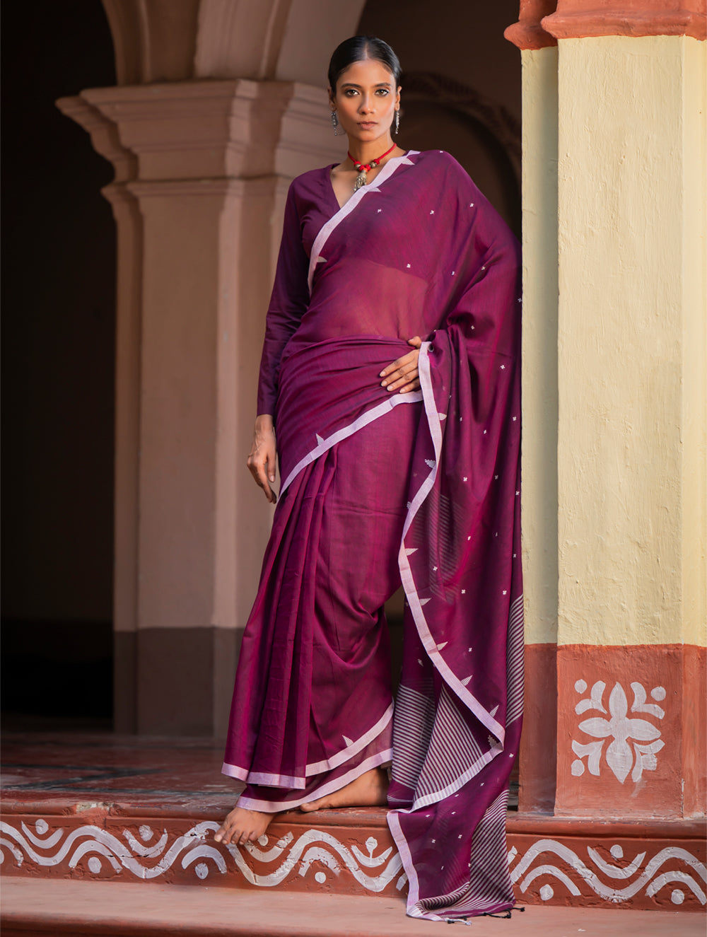 Load image into Gallery viewer, Soft &amp; Light. Handwoven Bengal Cotton Saree - Maroon Reverie
