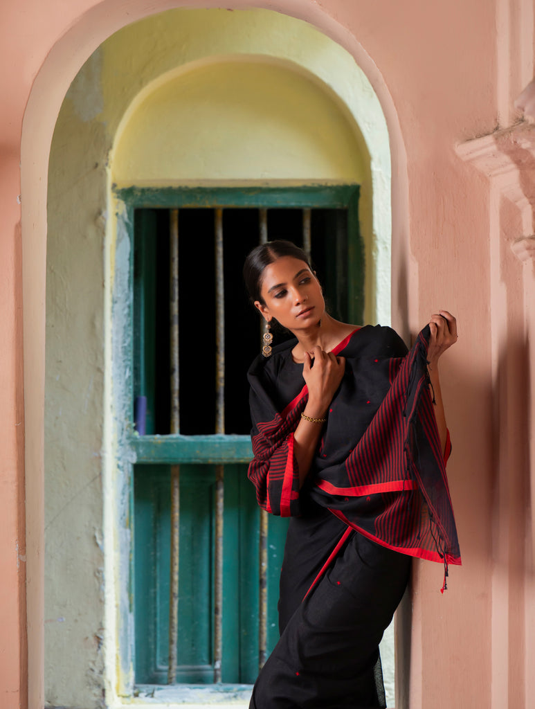 Soft & Light. Handwoven Bengal Cotton Saree - Nishir Bindu