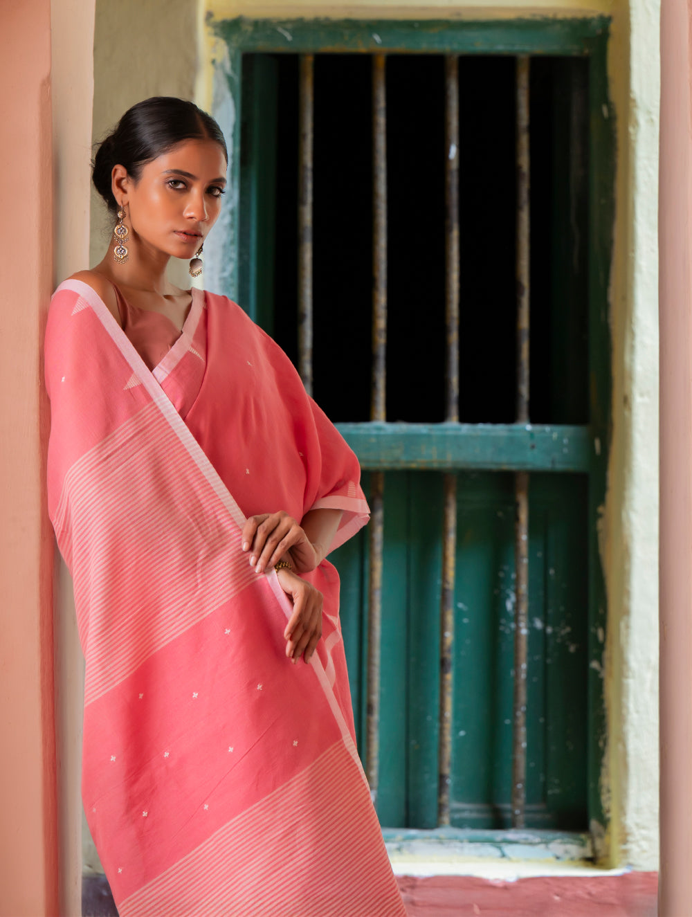 Soft & Light. Handwoven Bengal Cotton Saree - Pink Elegance