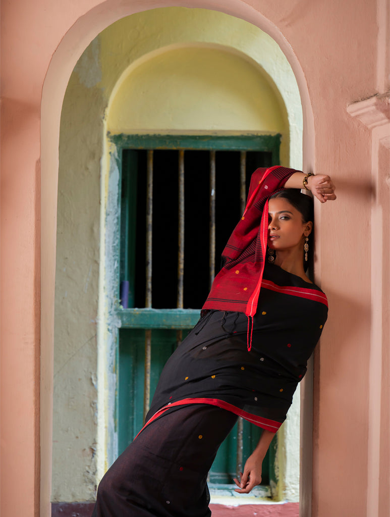 Soft & Light. Handwoven Bengal Cotton Saree - Raat Baheli