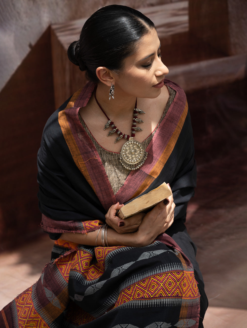 Load image into Gallery viewer, Striking Elegance. Exclusive Handwoven North-East Cotton Saree - Noir Blooms