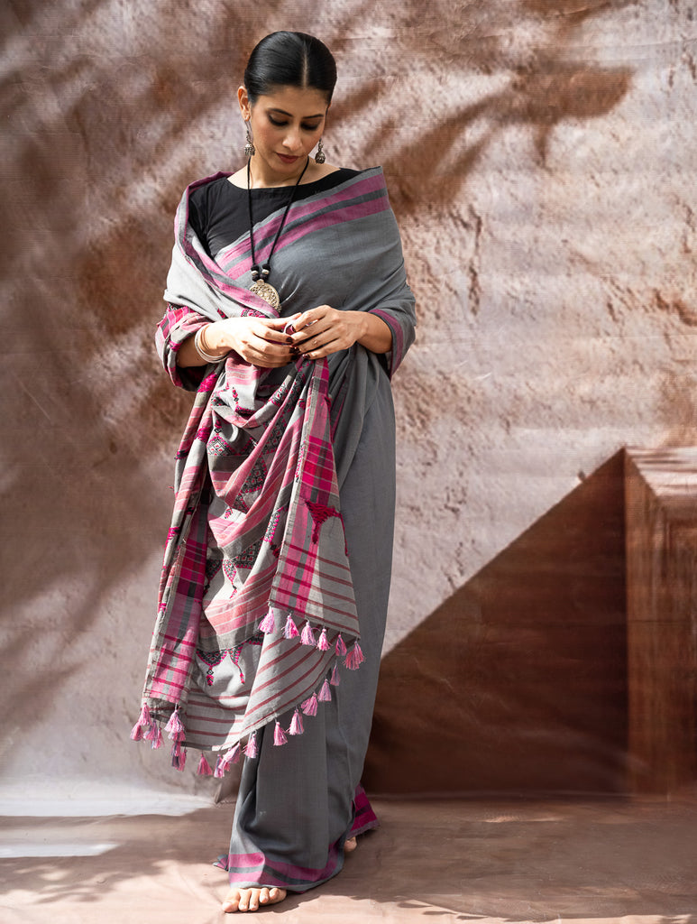 Striking Elegance. Exclusive Handwoven North-East Cotton Saree - Slate Reverie