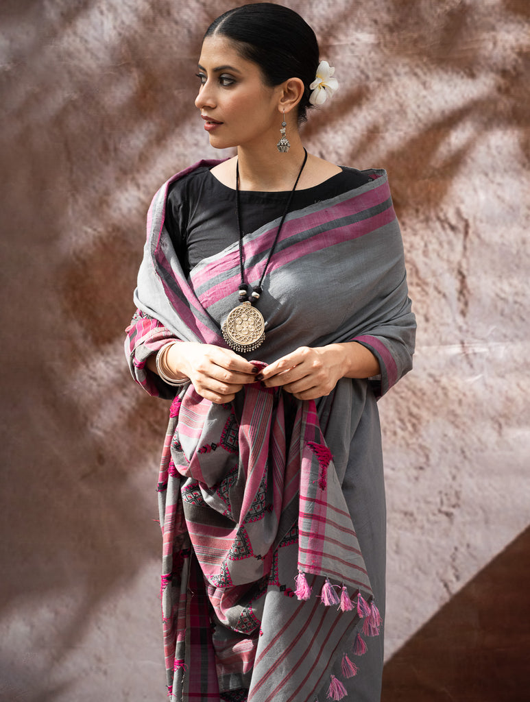 Striking Elegance. Exclusive Handwoven North-East Cotton Saree - Slate Reverie