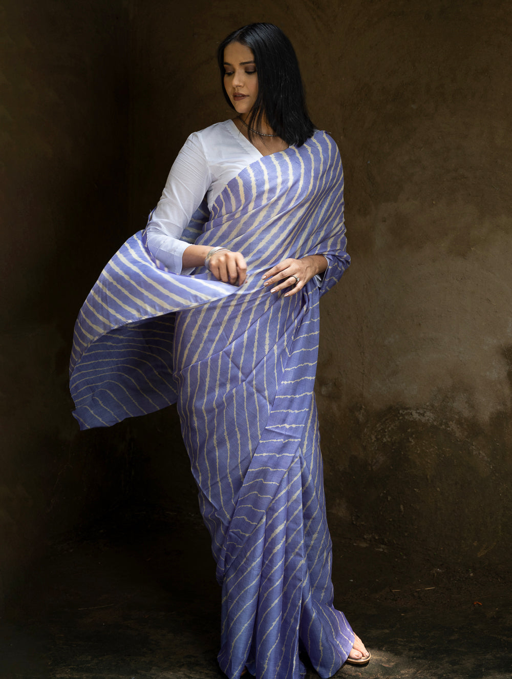 Load image into Gallery viewer, Striped Elegance. Hand Dyed Lehariya Tussore Silk Saree - Lavender &amp; Beige