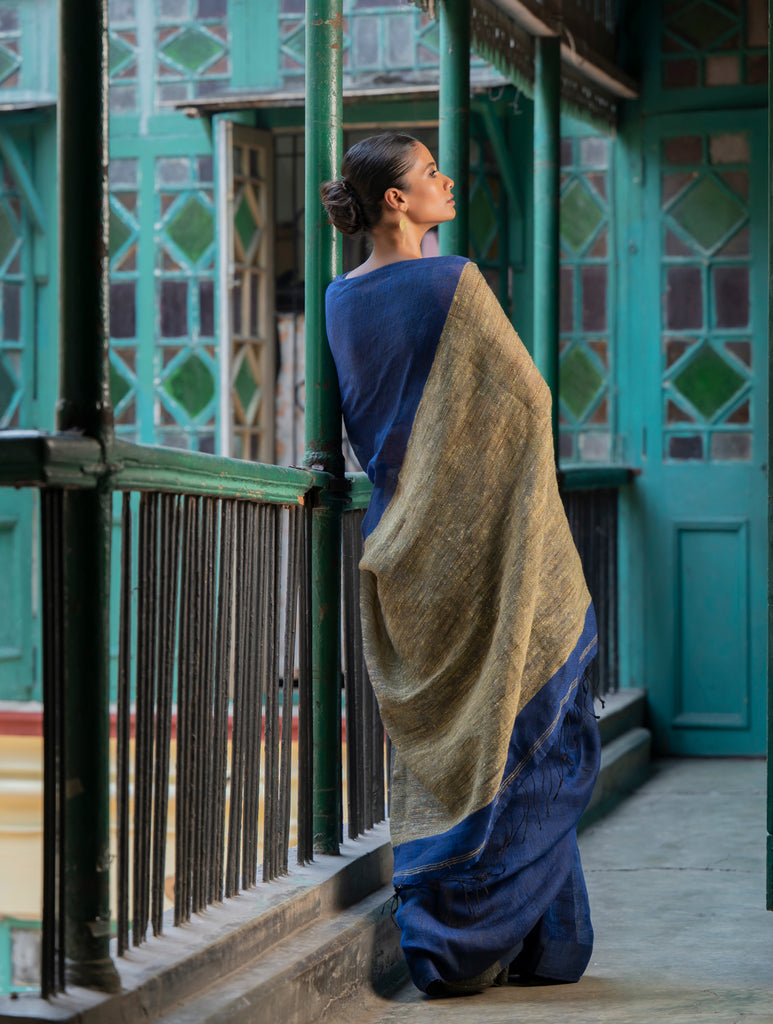 Stunning Elegance. Handwoven Bengal Linen Saree - Indigo Drape