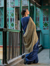 Load image into Gallery viewer, Stunning Elegance. Handwoven Bengal Linen Saree - Indigo Drape