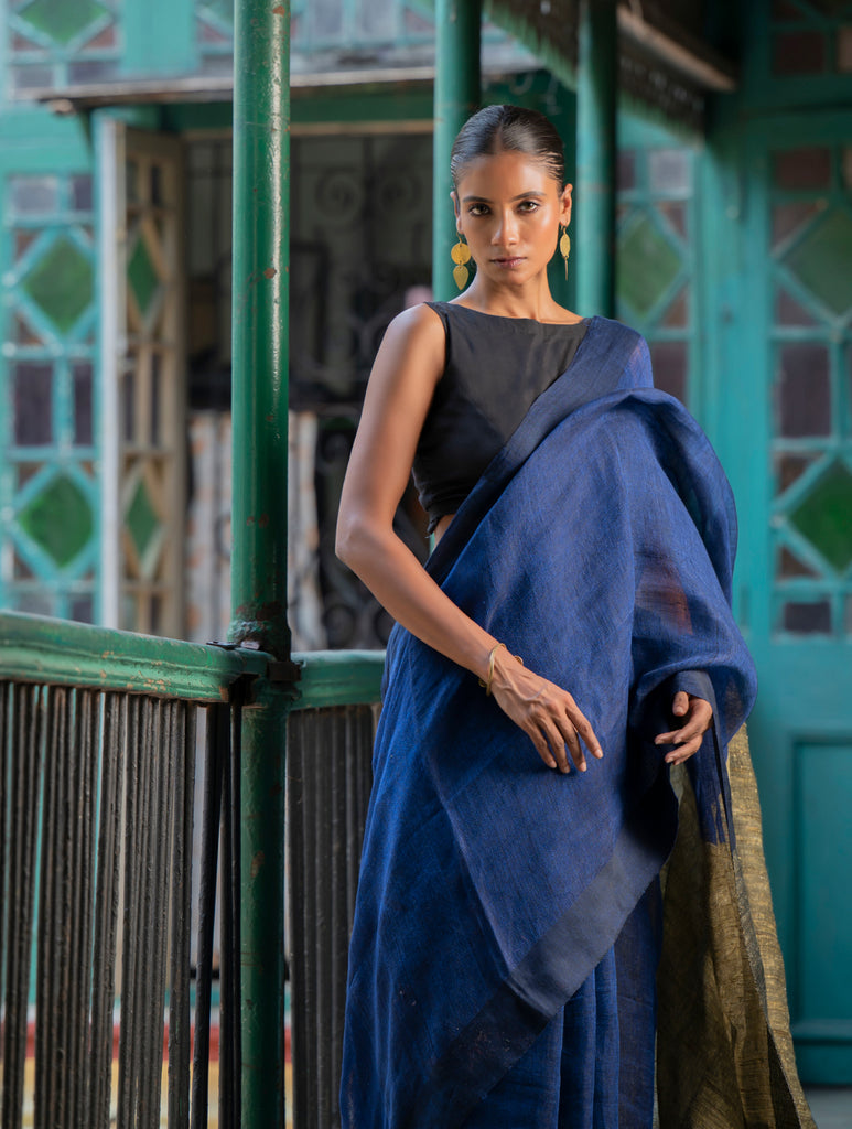 Stunning Elegance. Handwoven Bengal Linen Saree - Indigo Drape