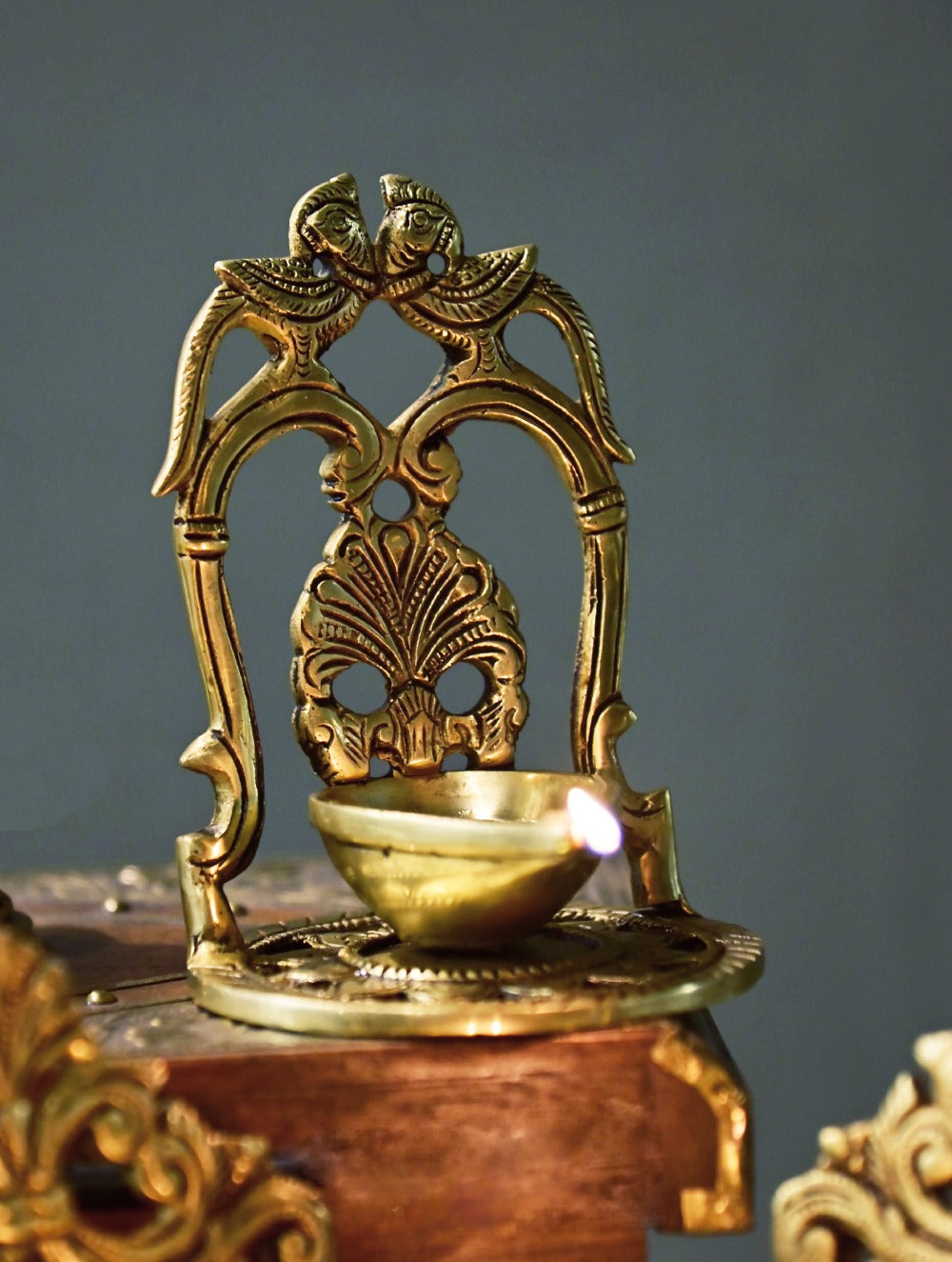Brass Moulded Ornate Lamp - Swarna Deep