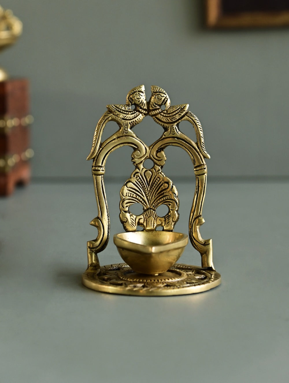 Brass Moulded Ornate Lamp - Swarna Deep