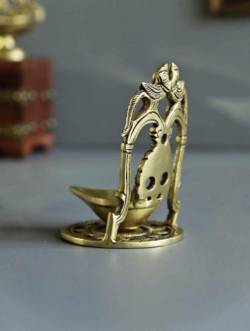 Brass Moulded Ornate Lamp - Swarna Deep