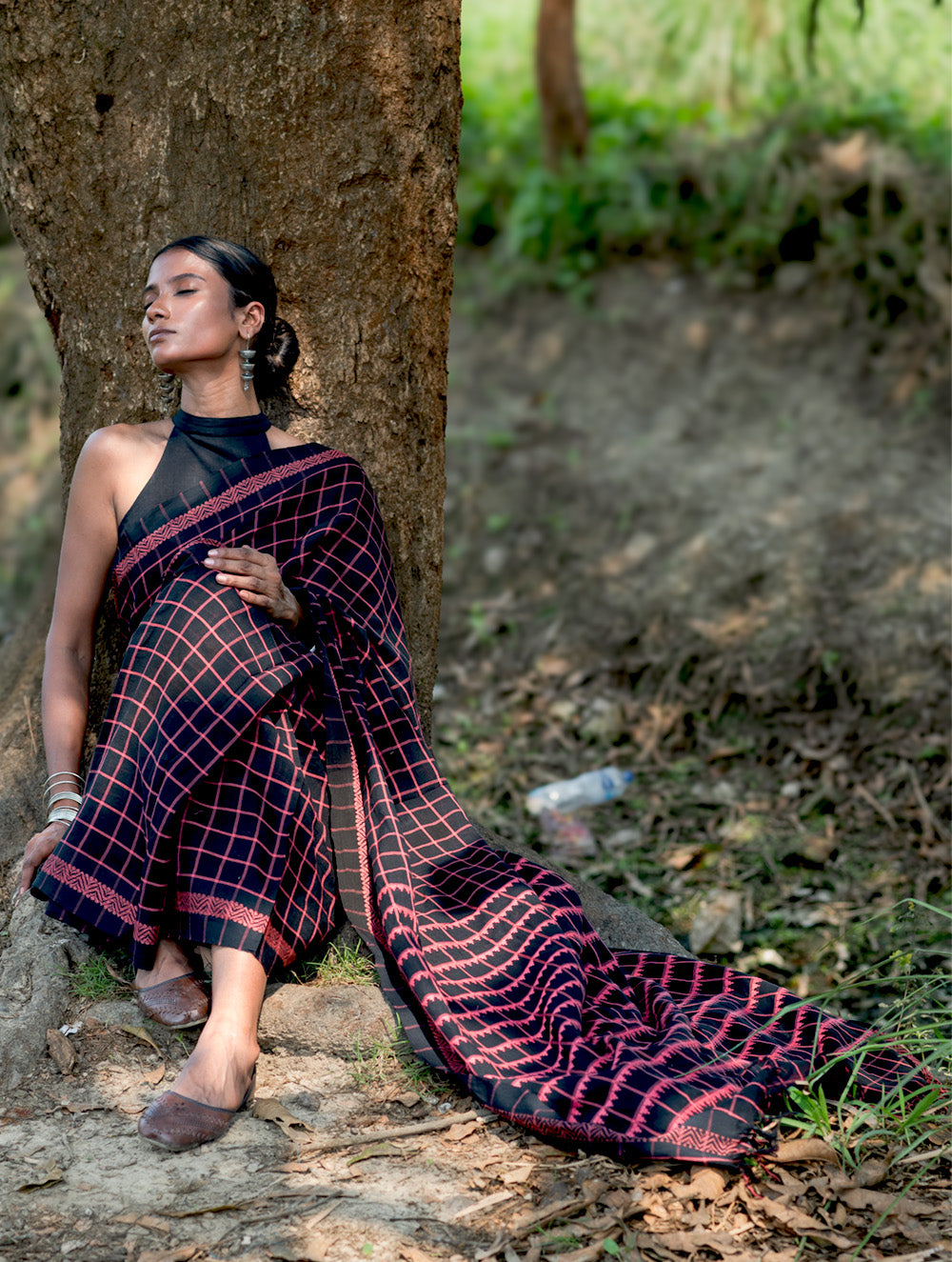 Bengal Weaves. Handwoven Soft Cotton Saree - Rose Grid