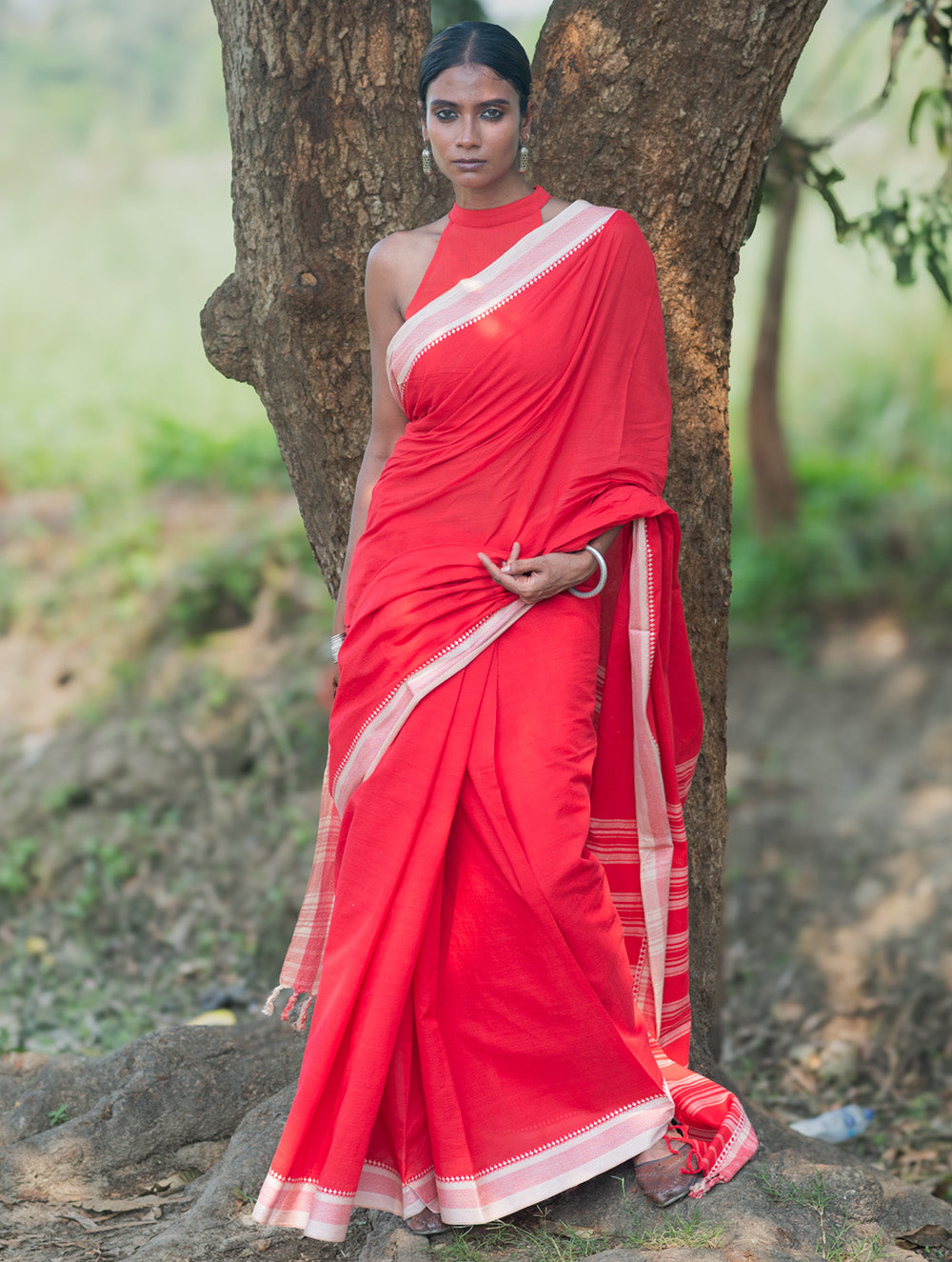 Bengal Weaves. Handwoven Soft Cotton Saree - Crimson Glow