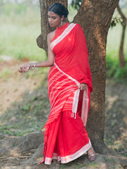 Bengal Weaves. Handwoven Soft Cotton Saree - Crimson Glow