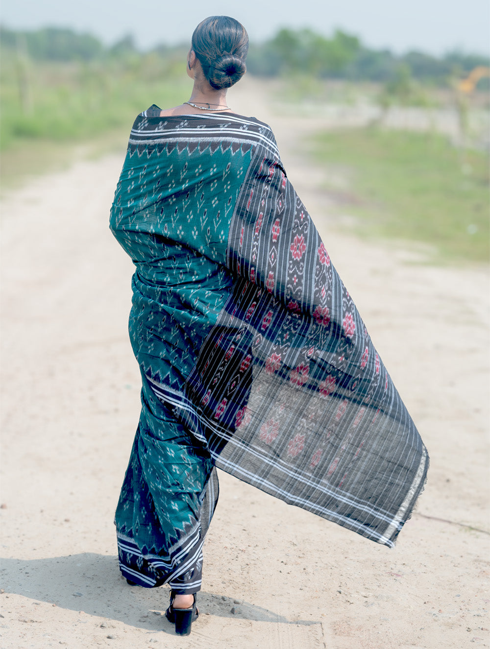 Sambalpuri Handwoven Ikat Soft Cotton Saree - Harit Tarang