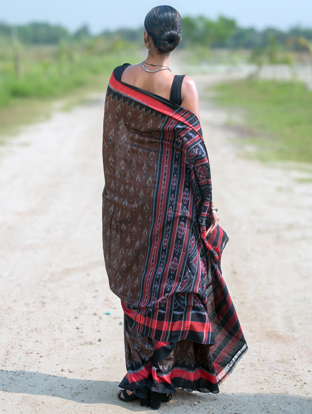 Sambalpuri Handwoven Ikat Soft Cotton Saree - Man Kasturi