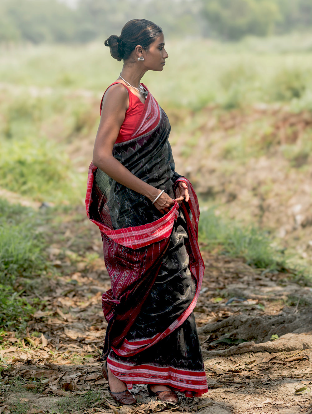 Sambalpuri Handwoven Ikat Soft Cotton Saree - Kansa Raag