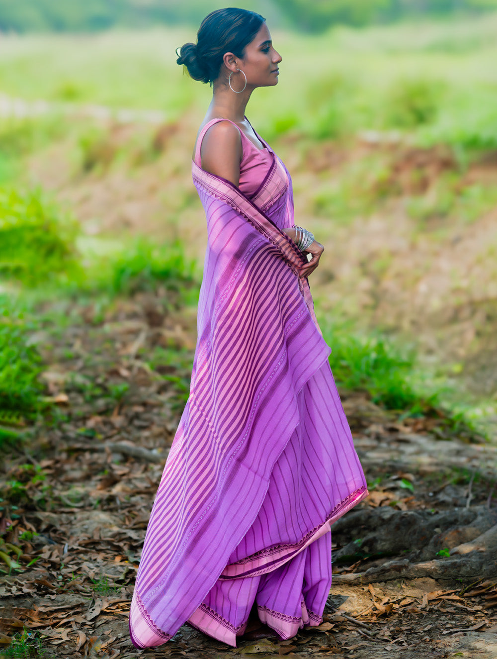 Bengal Weaves. Handwoven Cotton Saree - Lavender Rekha