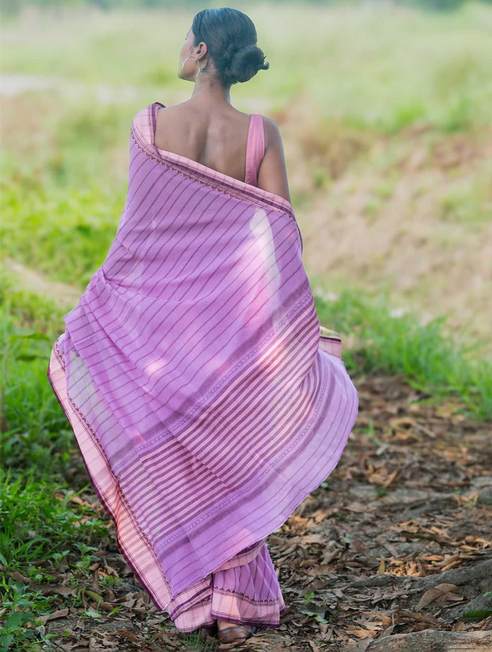 Bengal Weaves. Handwoven Cotton Saree - Lavender Rekha