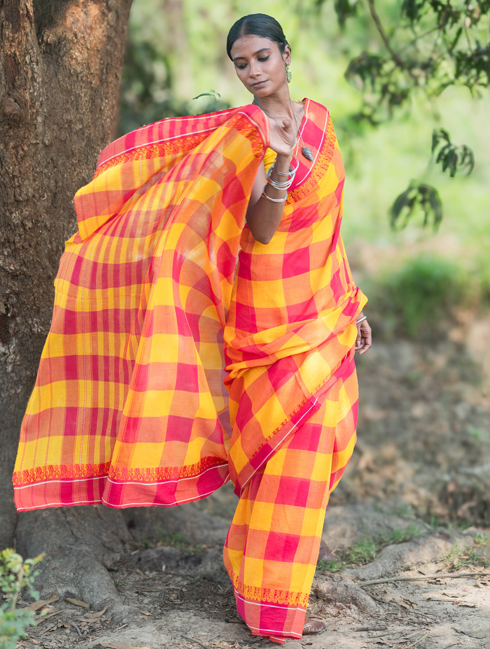Bengal Weaves. Handwoven Cotton Saree - Aam Gulab